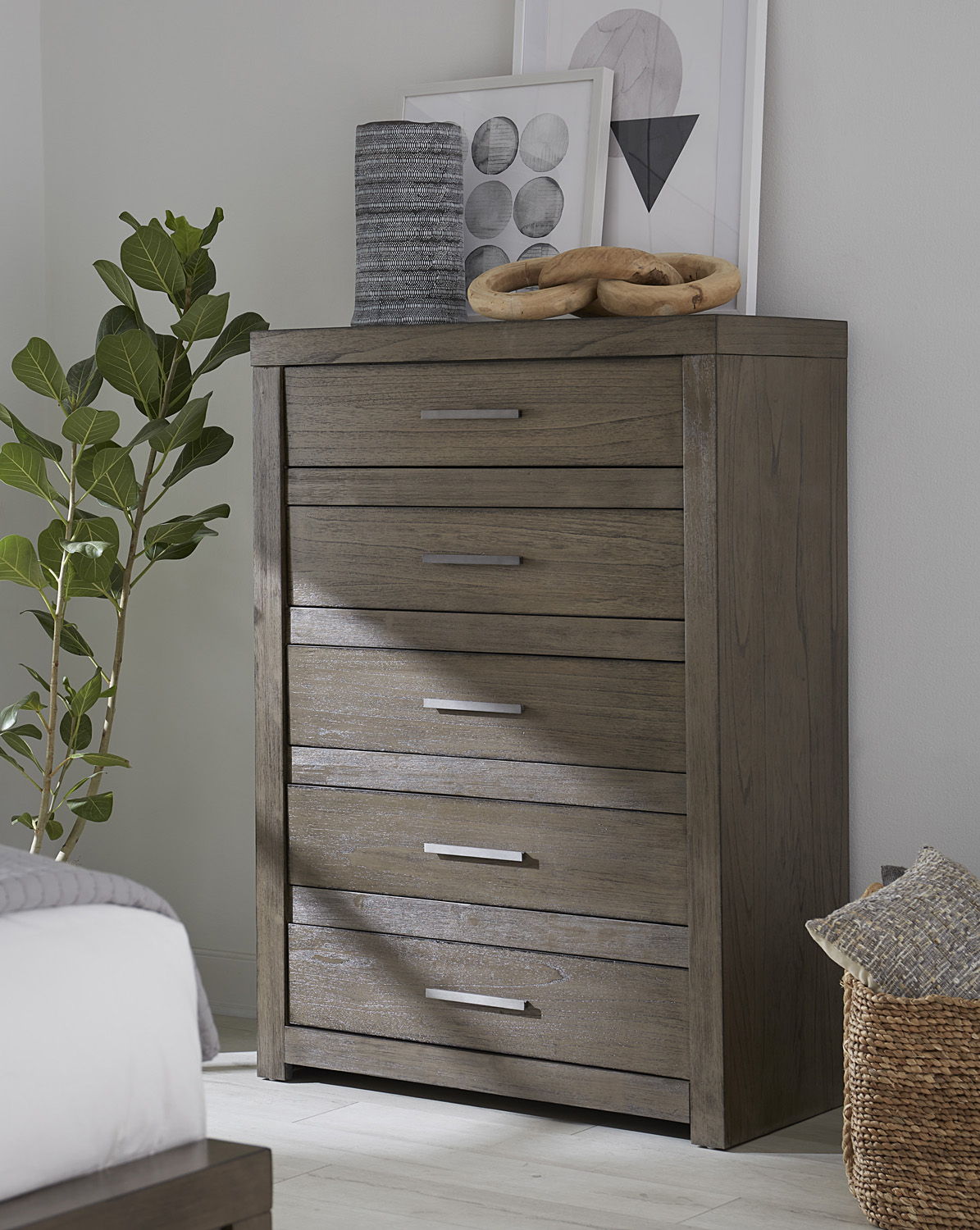 Modern Loft - 5 Drawer Chest