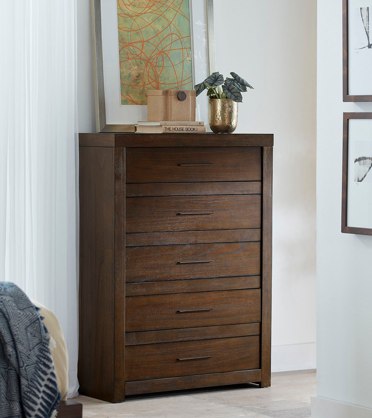 Modern Loft - 5 Drawer Chest