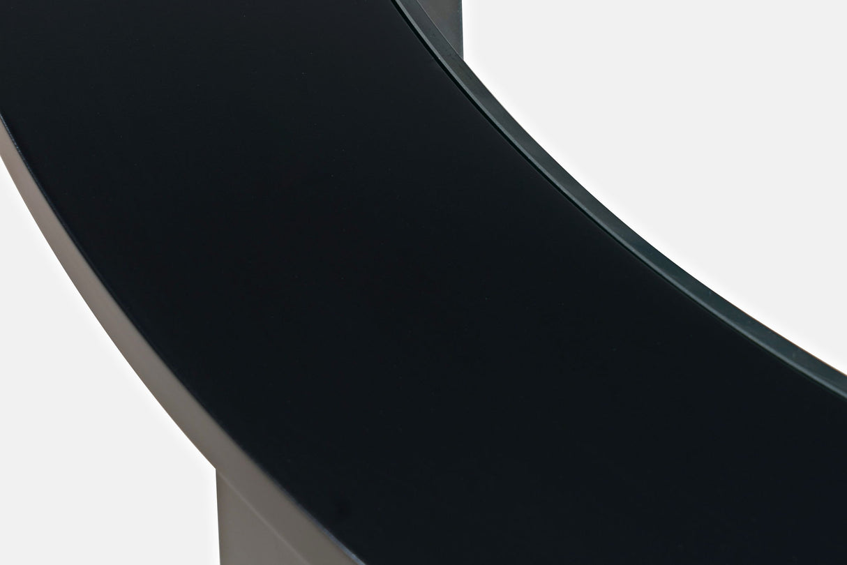 Urban Icon - Round Dining Table
