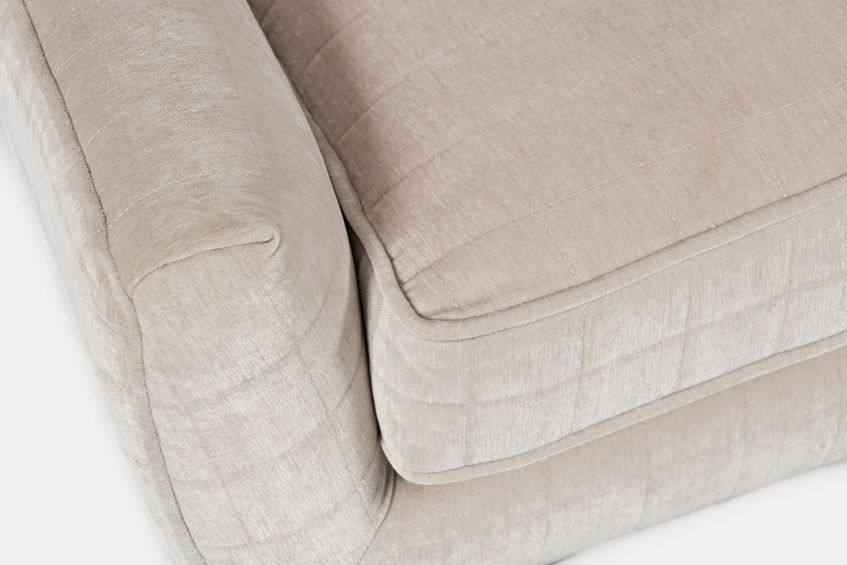Lorenzo - Accent Chair - Tawny