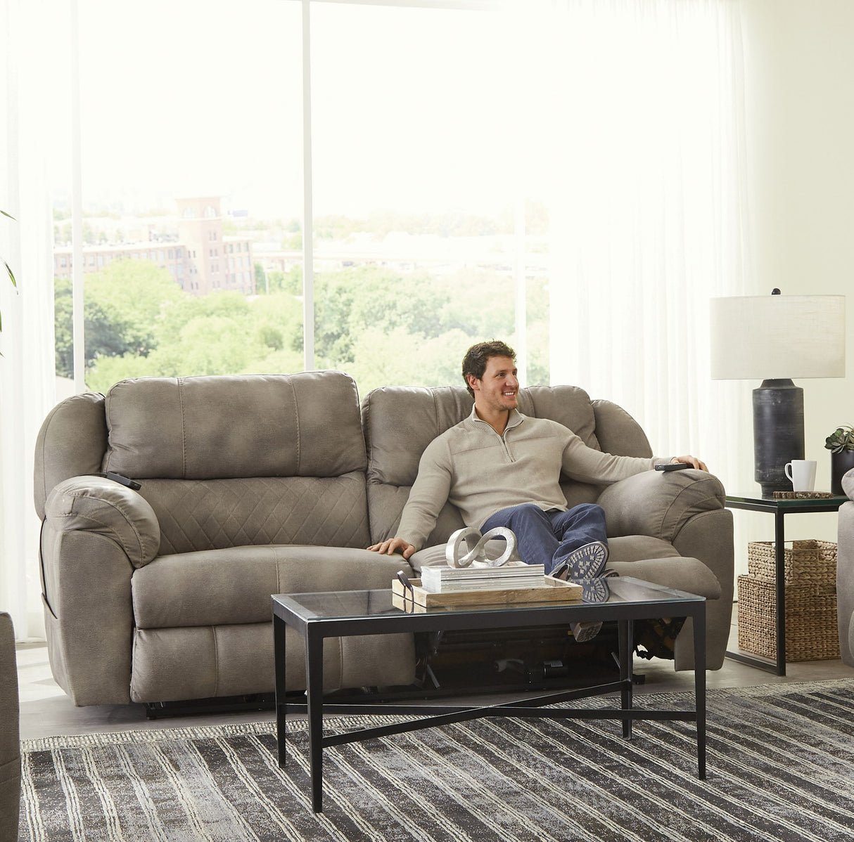 Flynn - Power Lay Flat Reclining Sofa Power Adjustable Headrest & Lumbar And Dual Heat & Massage - Fig