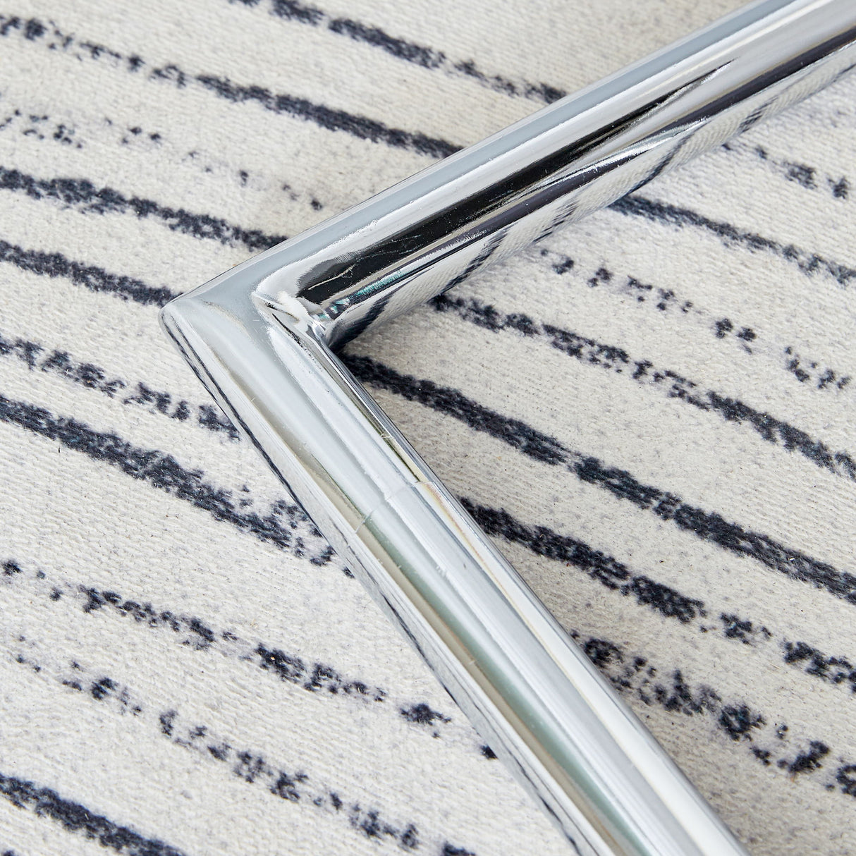 Modern Dining Chairs With Padded Seat, Metal Legs