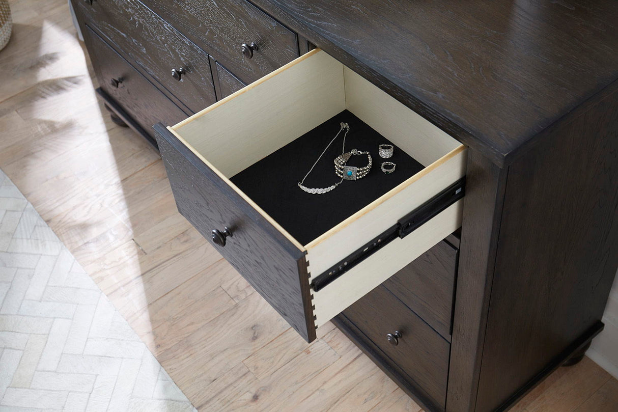 Cambridge - Dresser