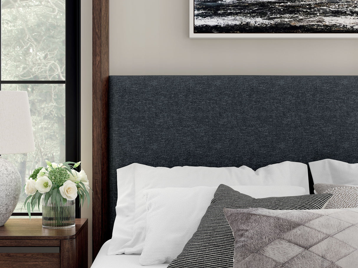 Dilenno - Canopy Bed