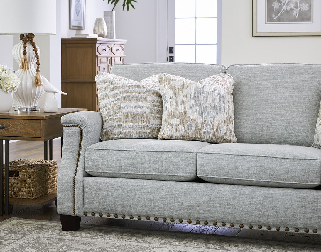 Salem - Sofa With Nails