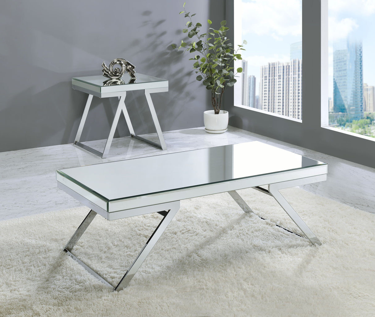 Alfresco - Mirrored Top Square End Table - Silver