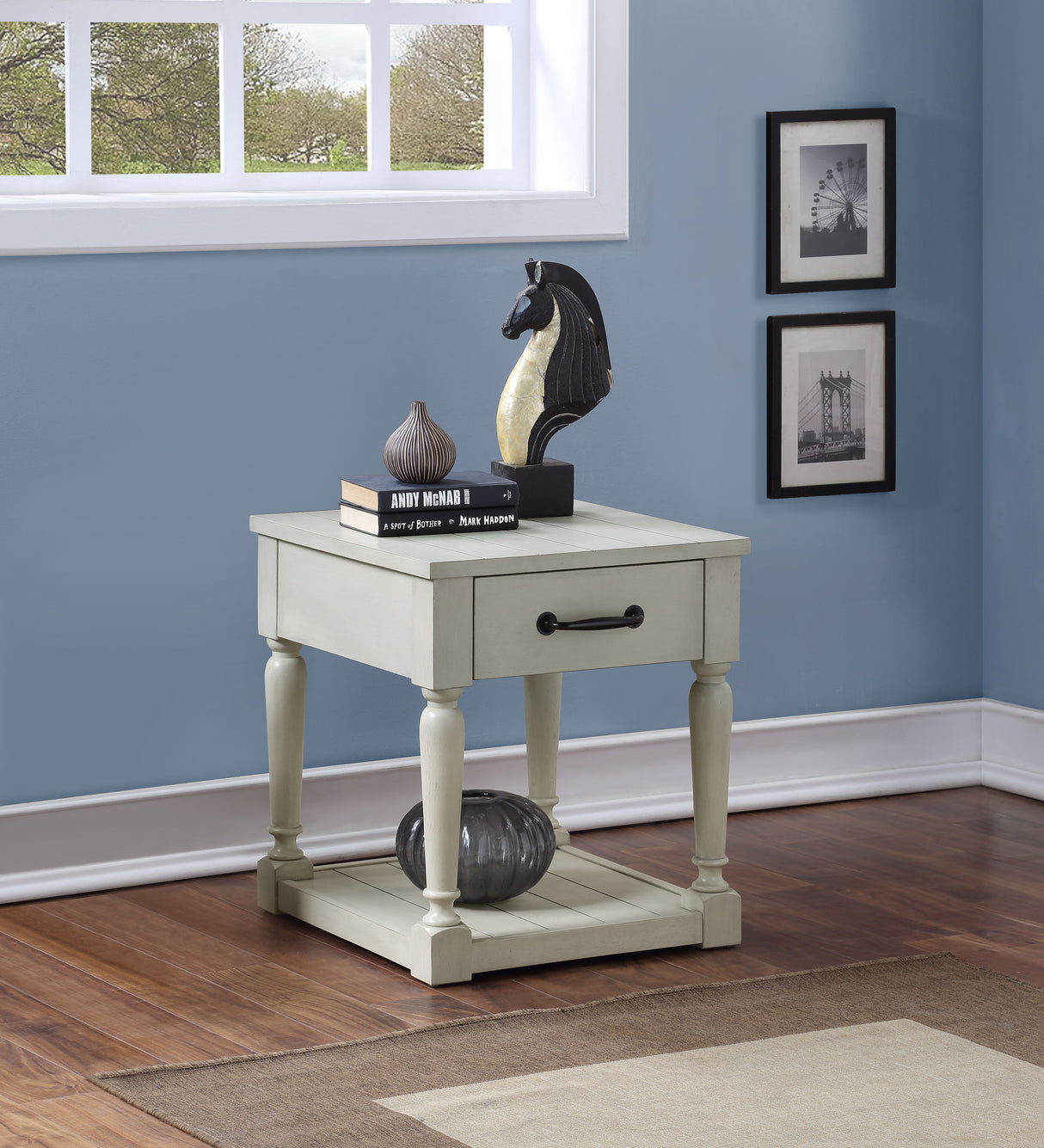 Hemingway - Table