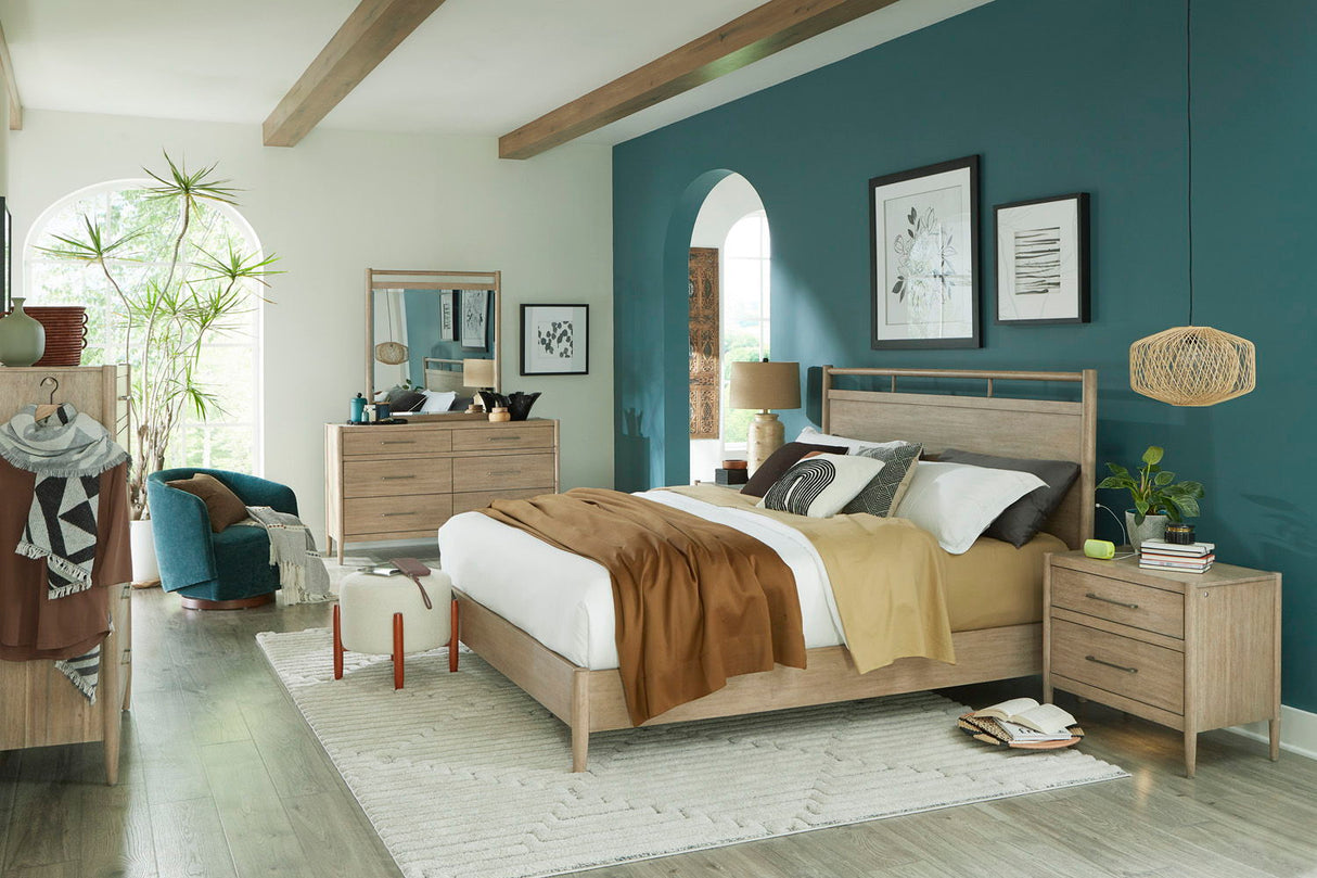 Shiloh - Panel Bed