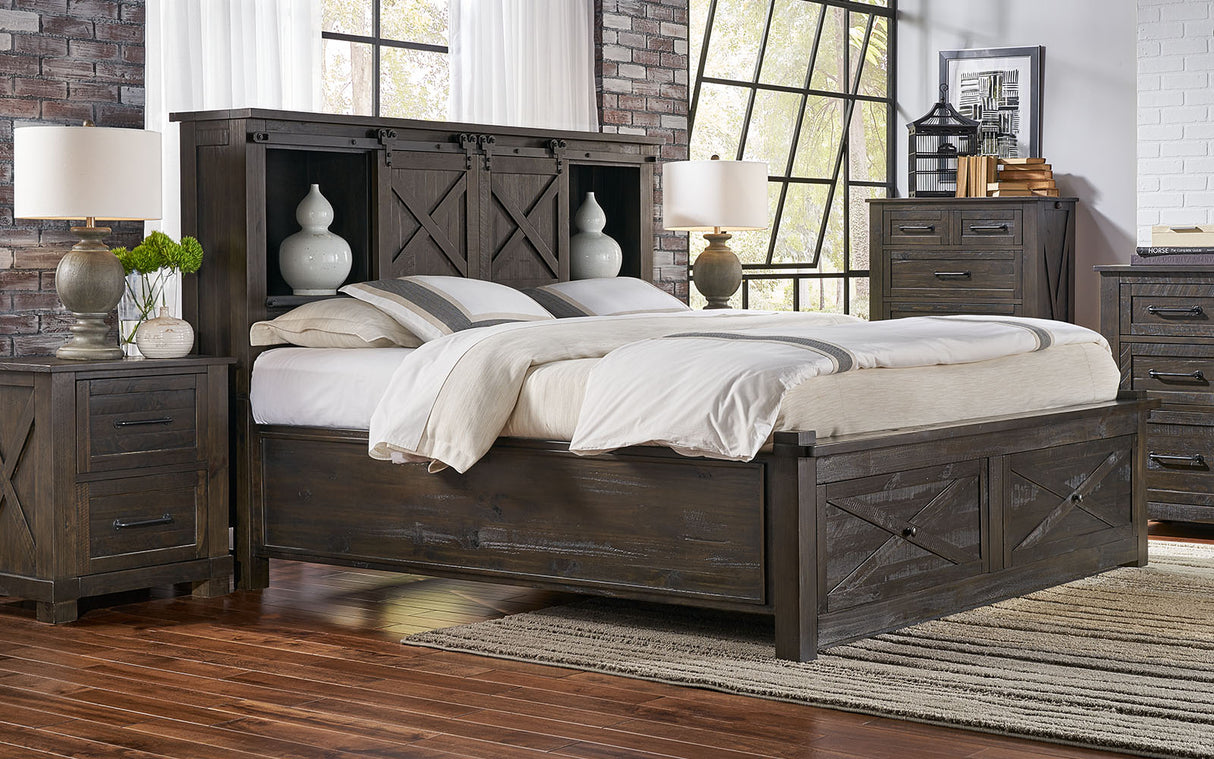 Sun Valley Storage Bed with Footboard Bench