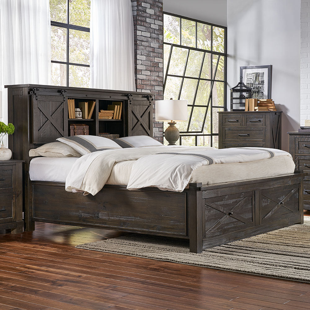 Sun Valley Storage Bed with Footboard Bench