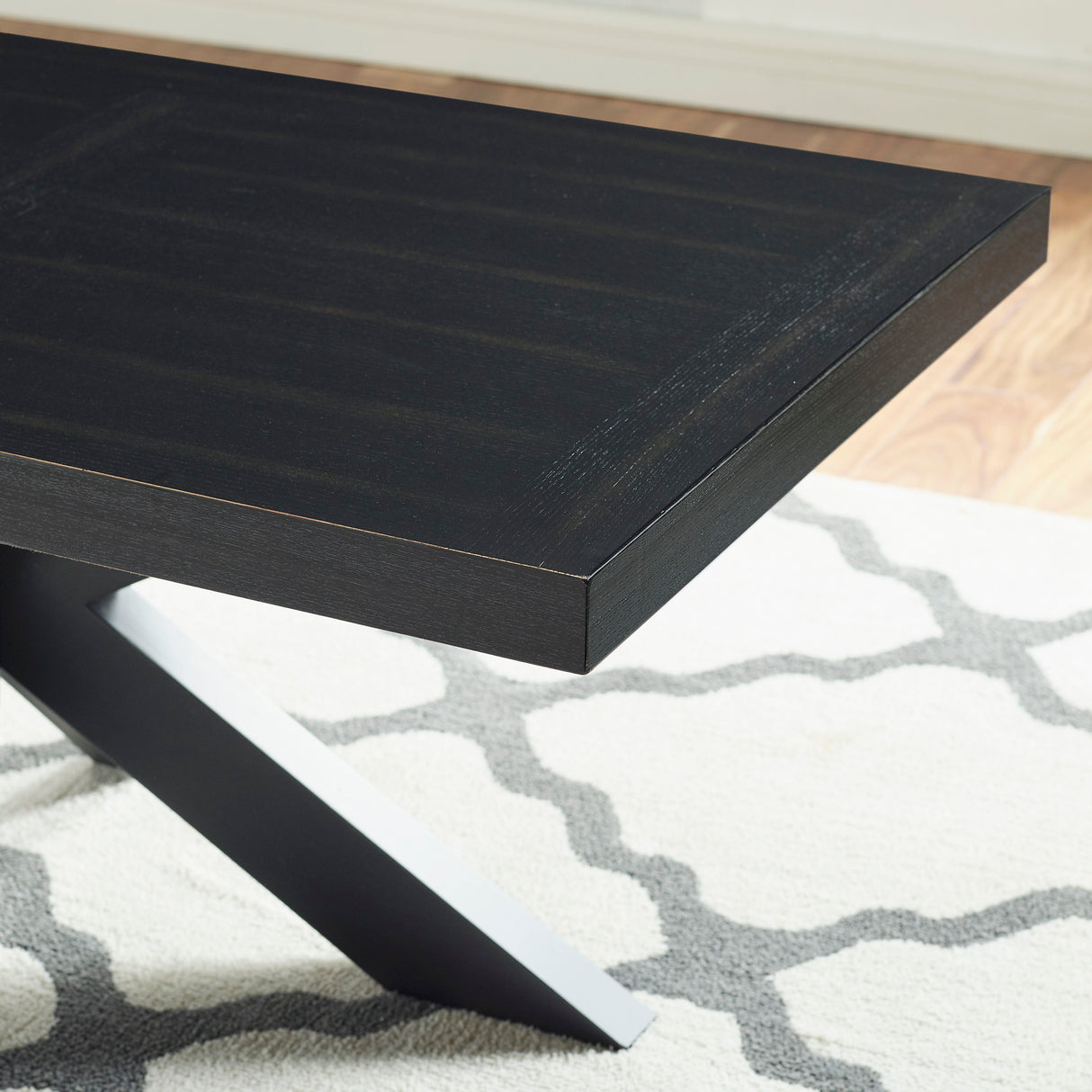 Harris - Cocktail Table - Black