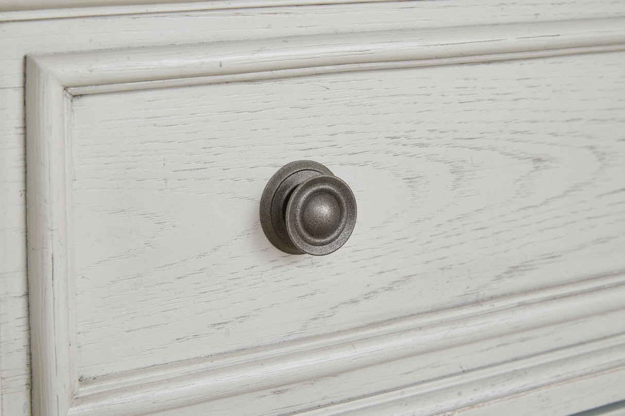 Robbinsdale - Five Drawer Chest - Antique White