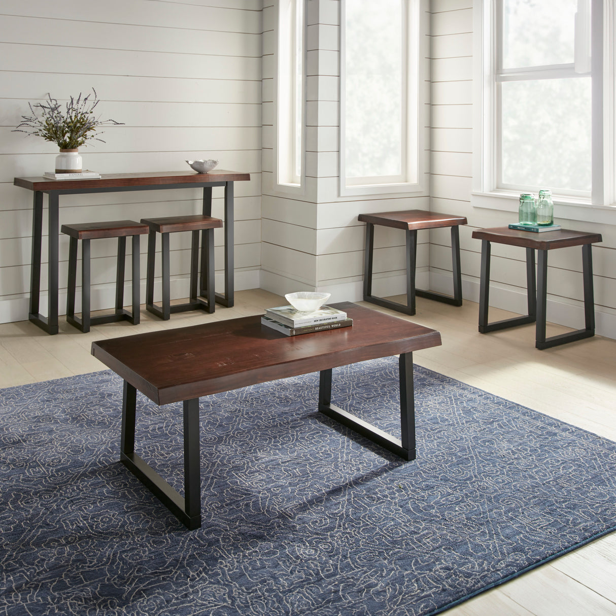 Jennings - Live Edge Cocktail - Brown