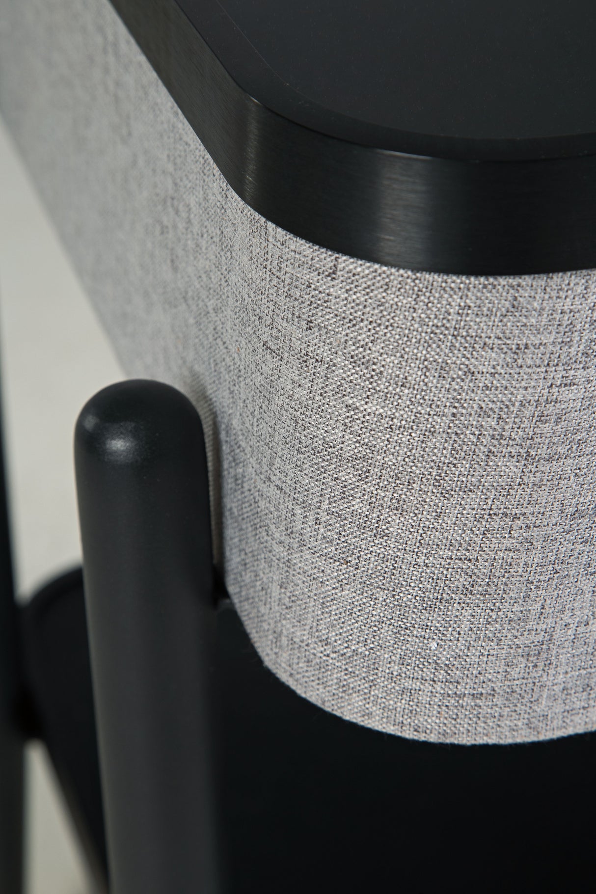 Jorvalee - Accent Table with Speaker - Gray / Black