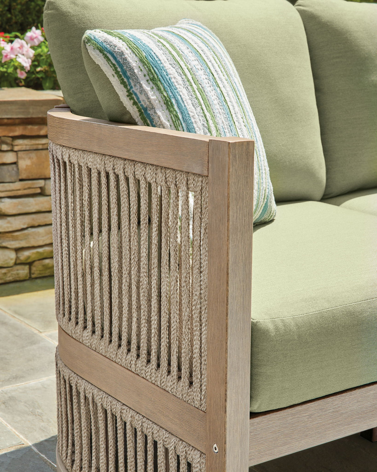 Serena Shores - Beige / Green - Sofa With Cushion