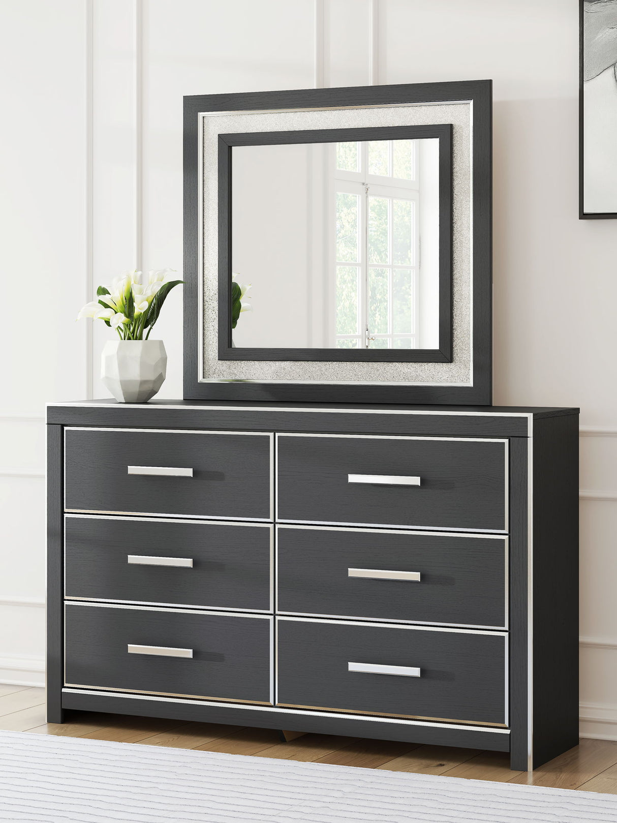 Zuraleus - Black - Six Drawer Dresser