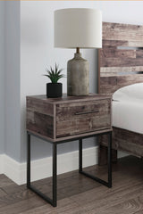 Neilsville - Black / Gray - One Drawer Night Stand