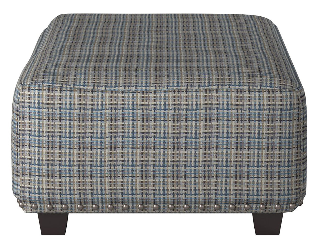 Newberg - Cocktail Ottoman