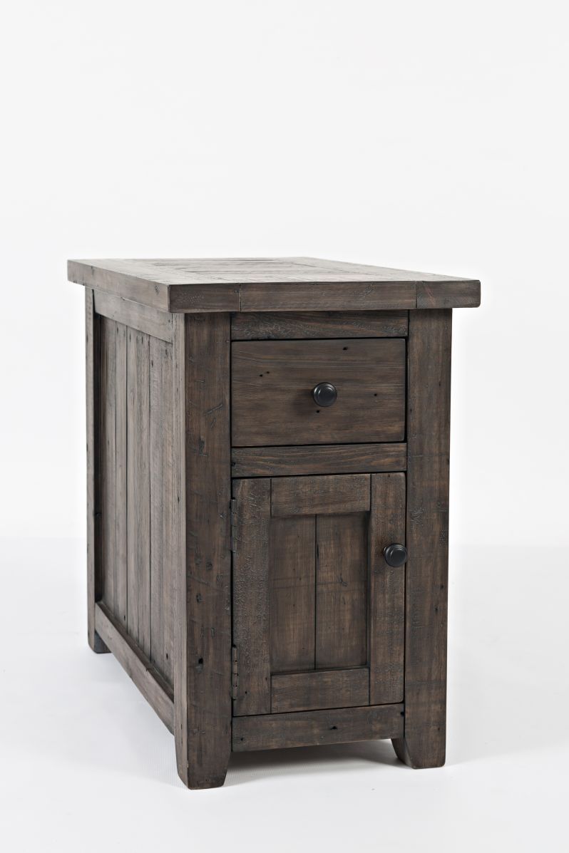 Madison County - Chairside Table