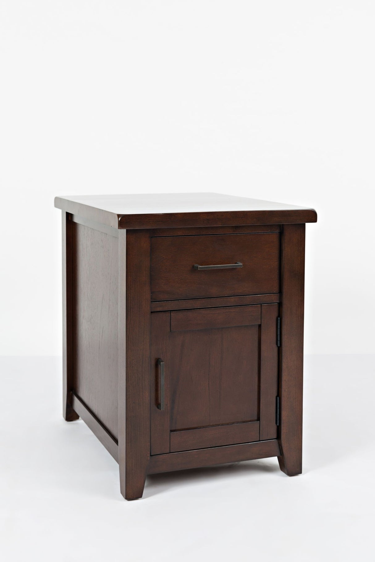 Twin Cities - Chairside Table - Brown