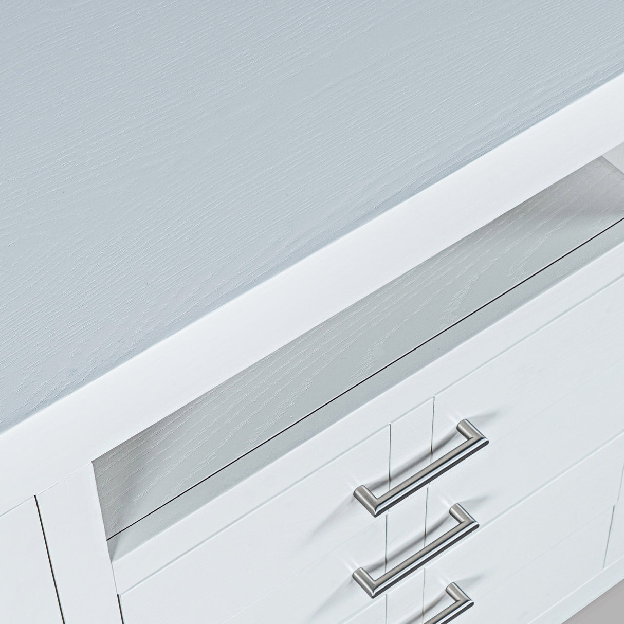 Auburn Hills Console