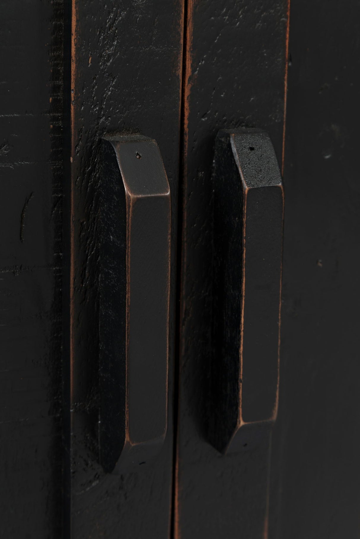 Madison County - Barn Door Server
