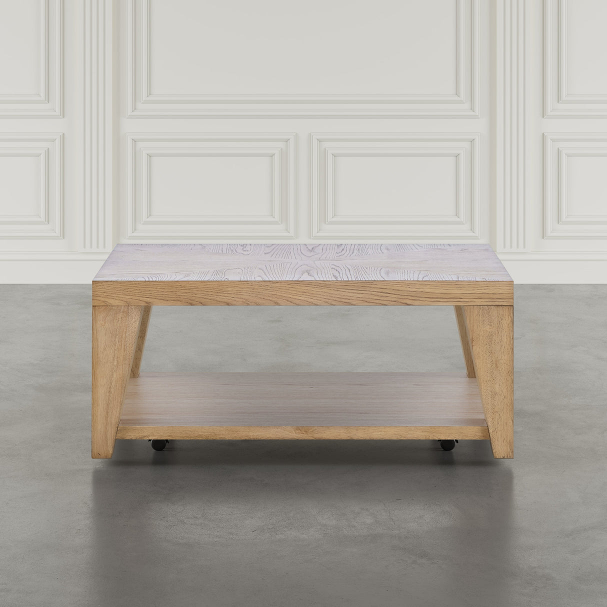 Laurel Cr. Leg CT w/Casters Nat