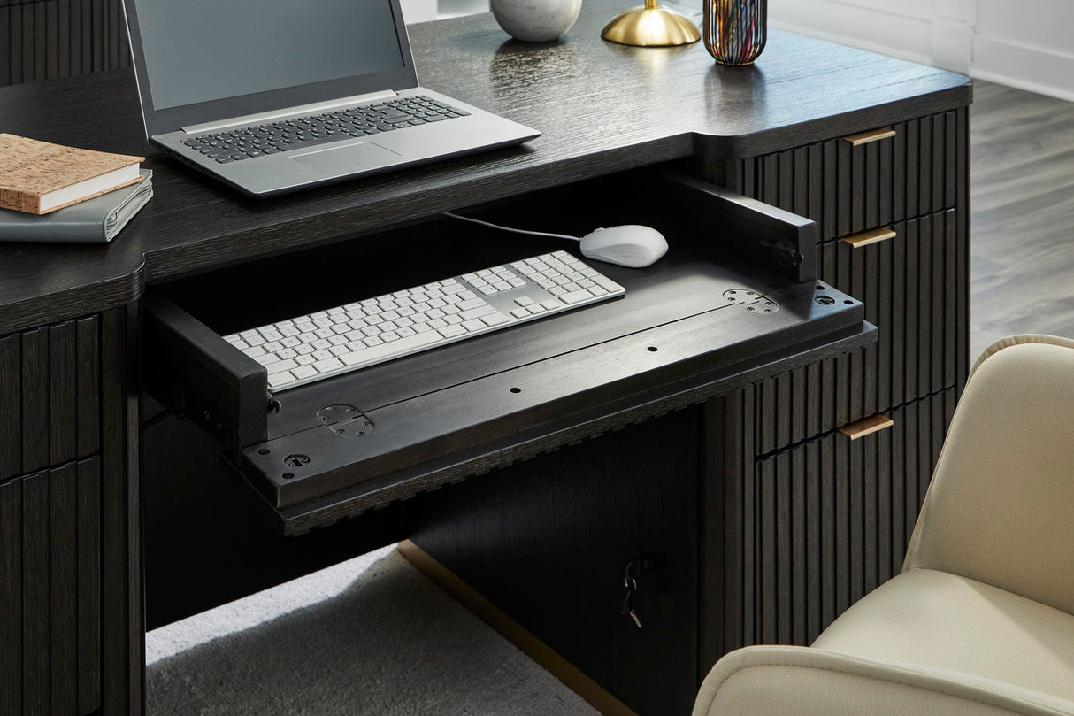 66" Executive Desk
