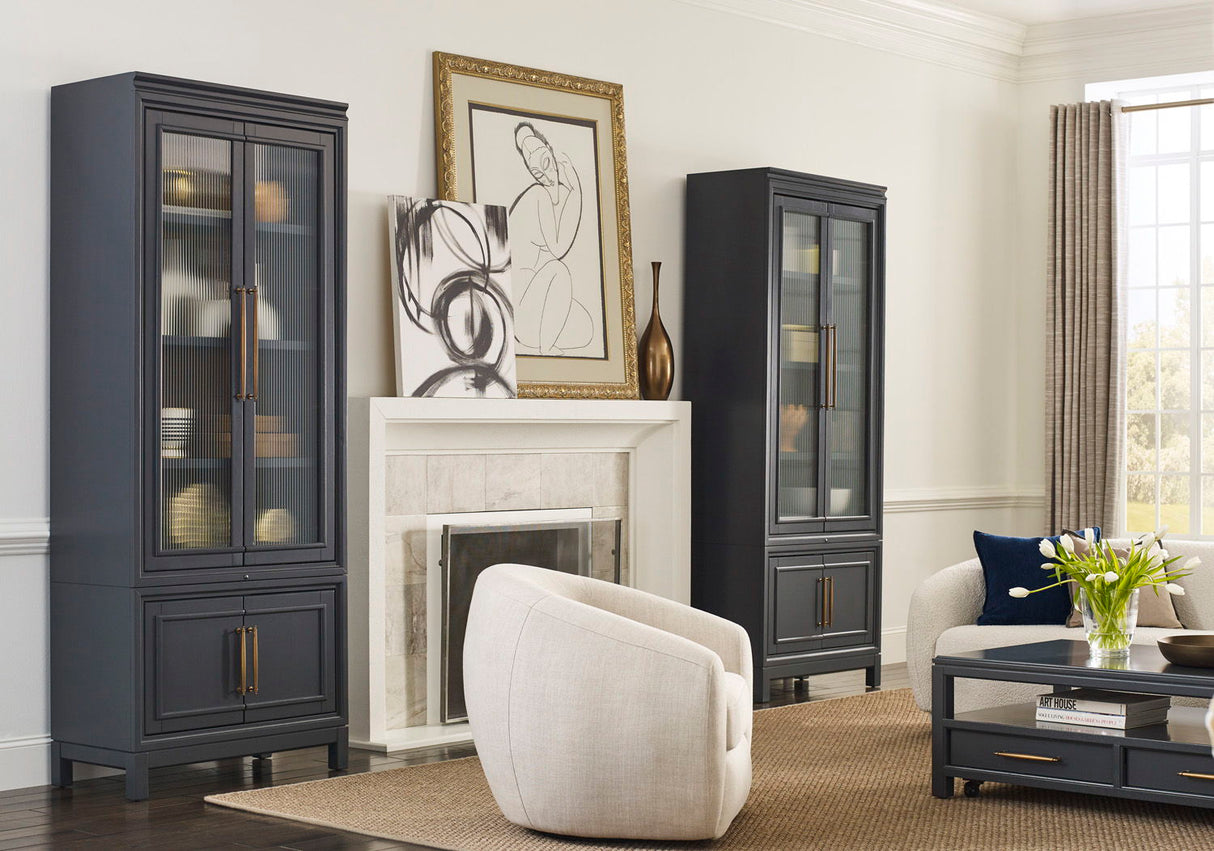 Pier/Display Cabinet
