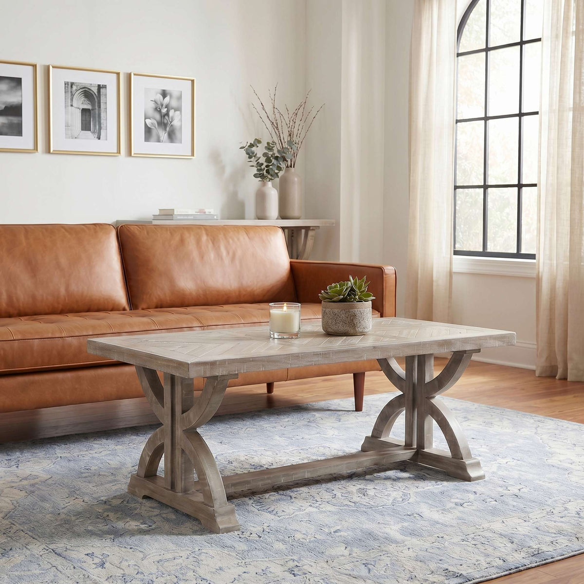 Fairview - Table