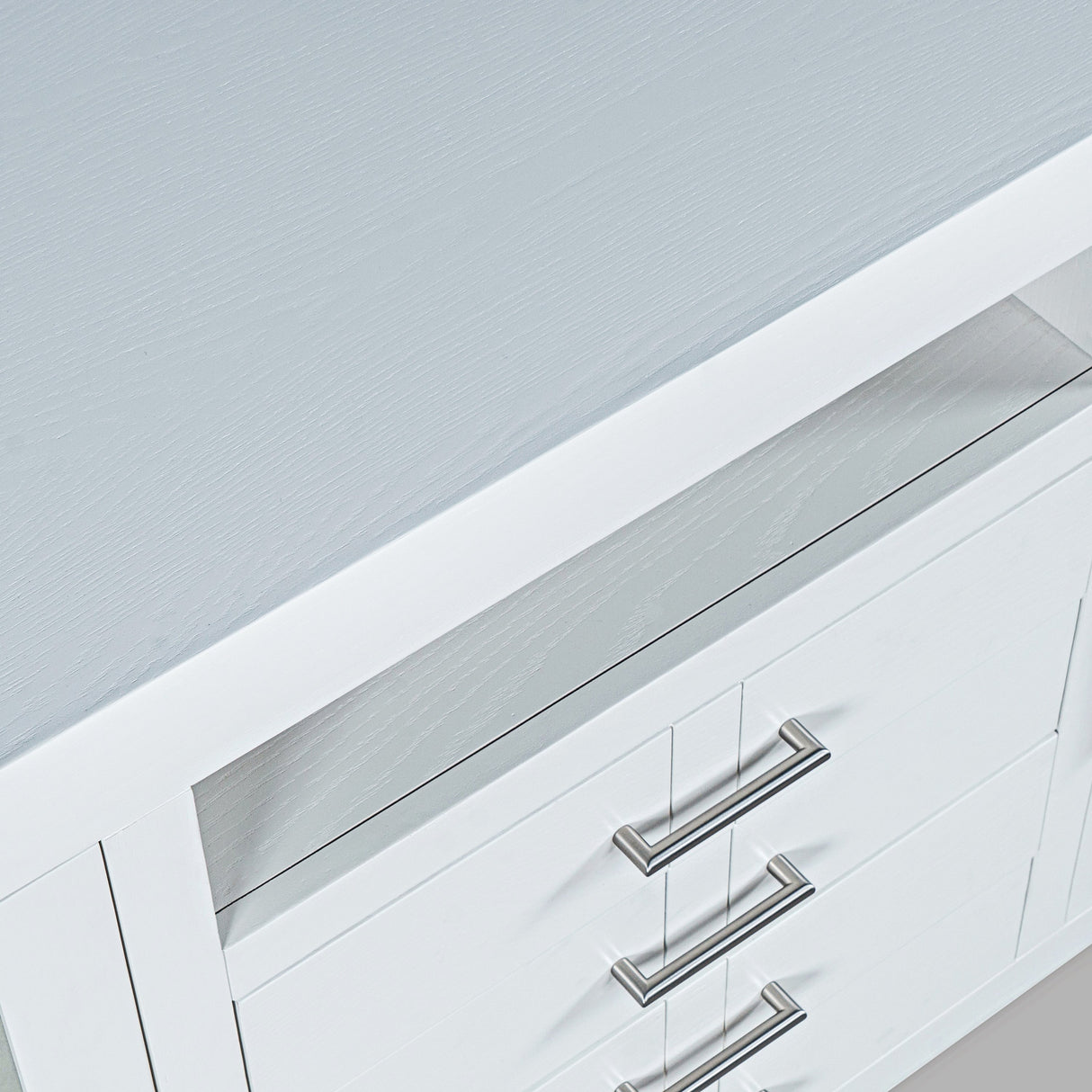 Auburn Hills Console