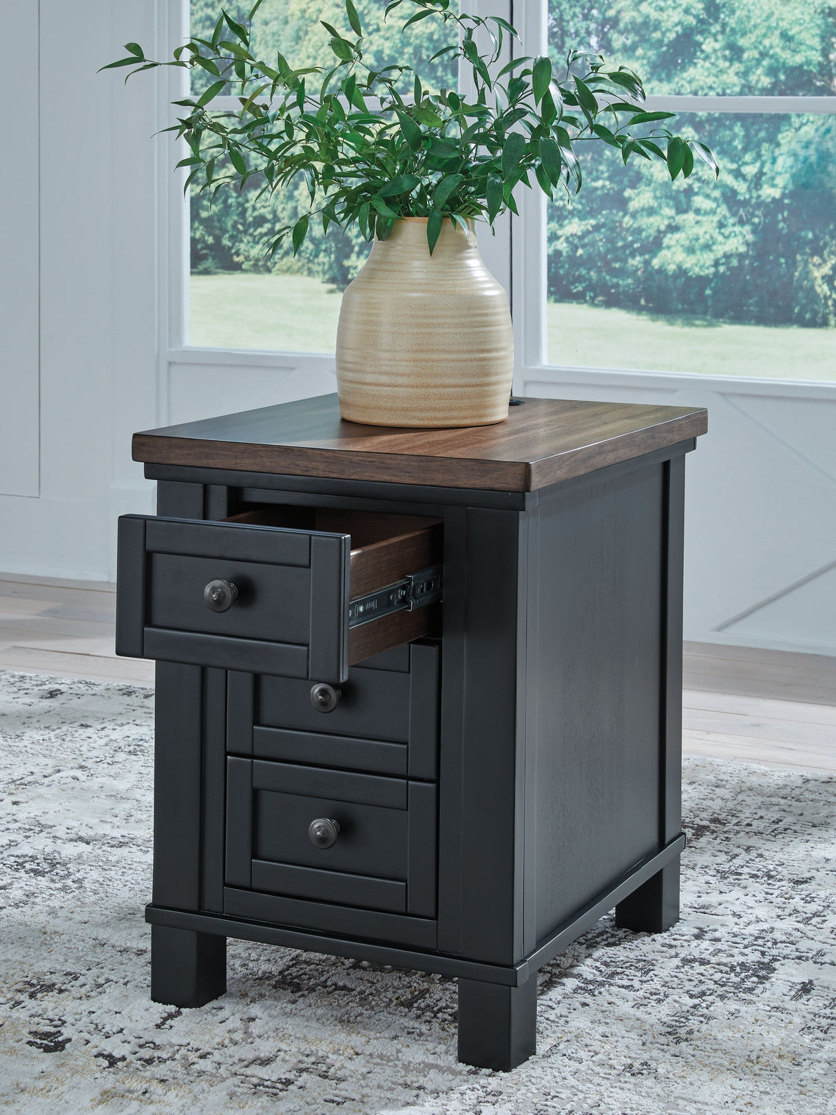 Wildenauer - Brown / Black - Chair Side End Table