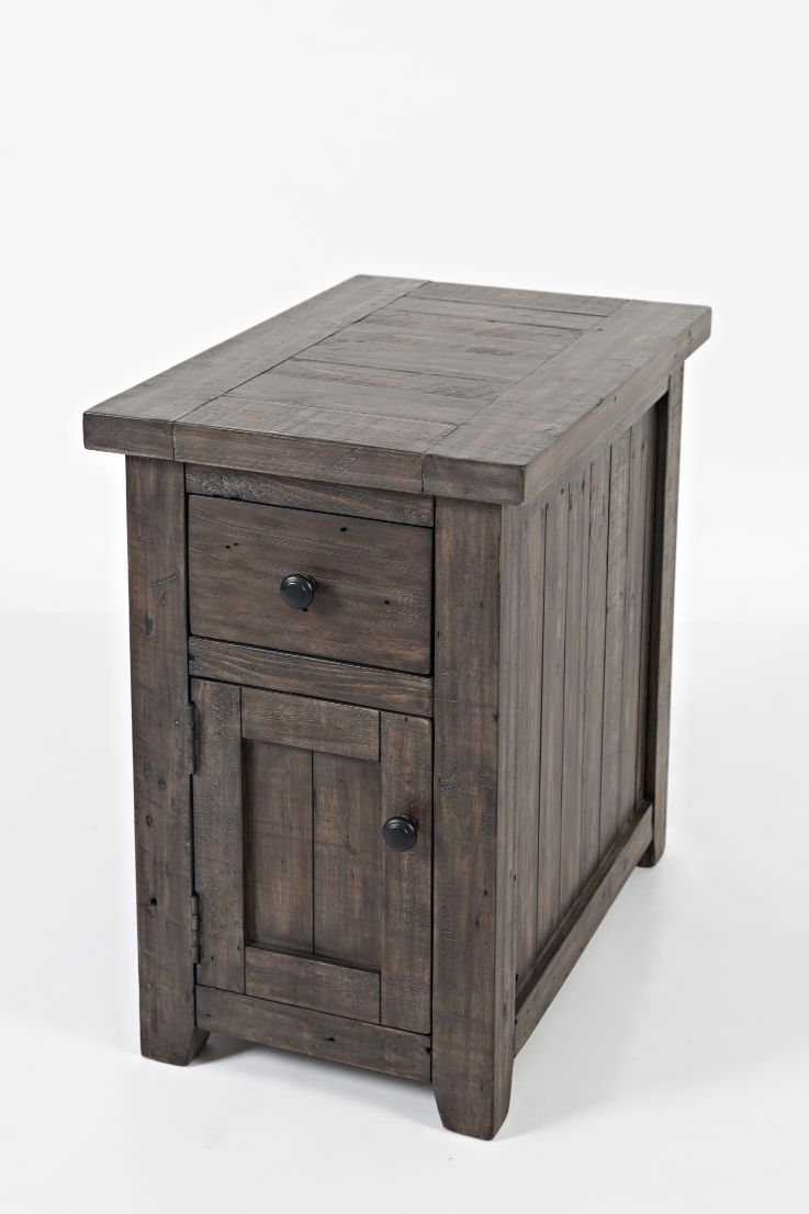 Madison County - Chairside Table