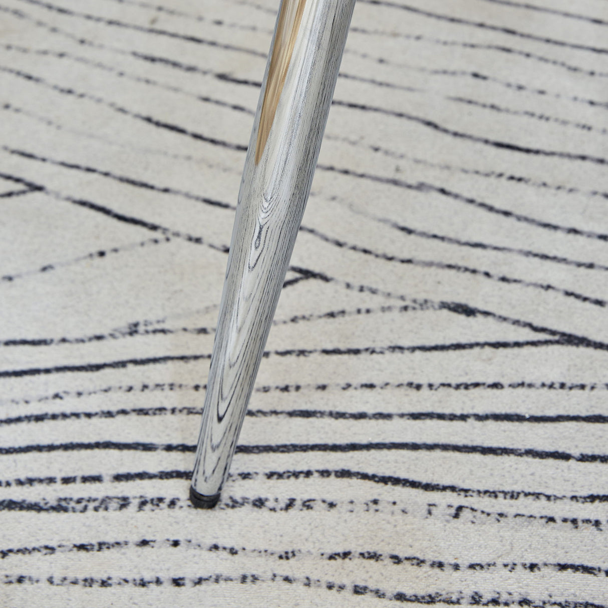 Modern Minimalist Dining Chairs With Metal Legs