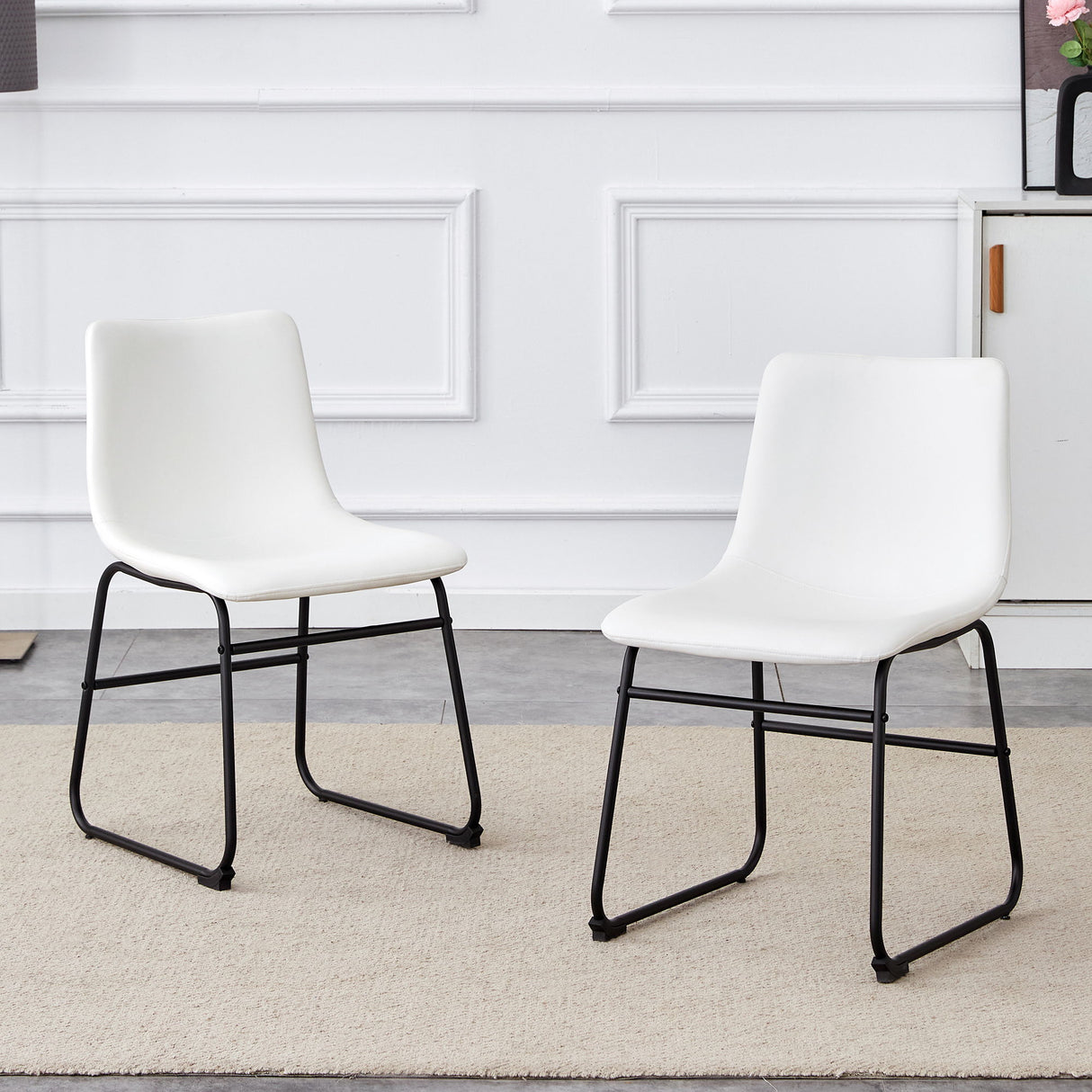 Classic Stylish Chairs Suitable For Modern Minimalist And Industrial Style Environments