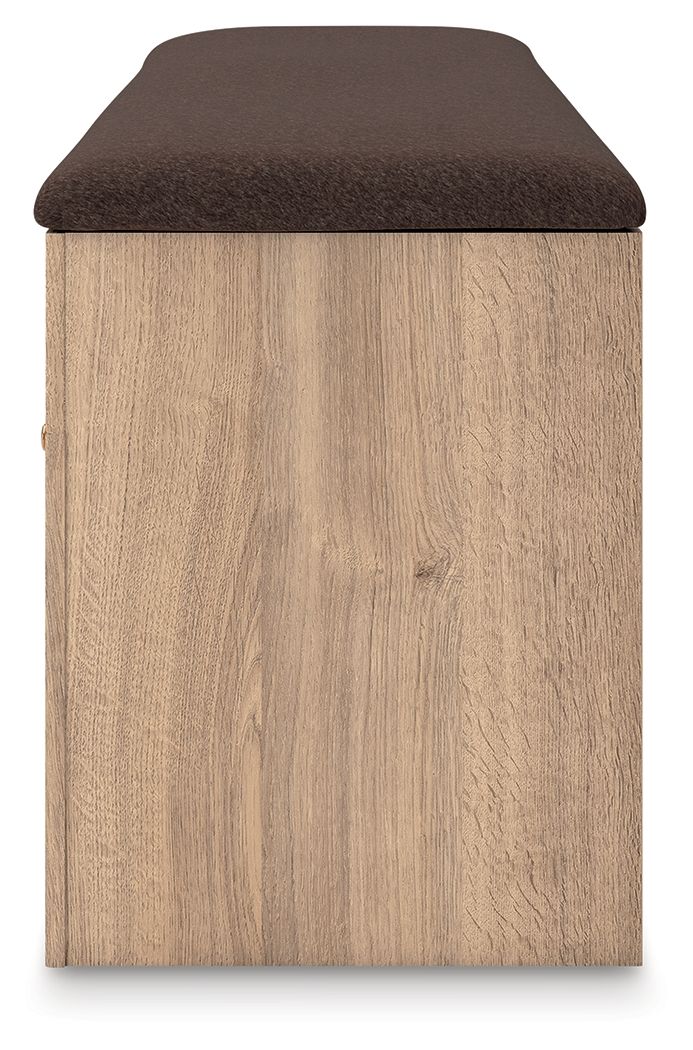 Kinlanni - Bedroom Upholstered Storage Bench - Tan / Brown