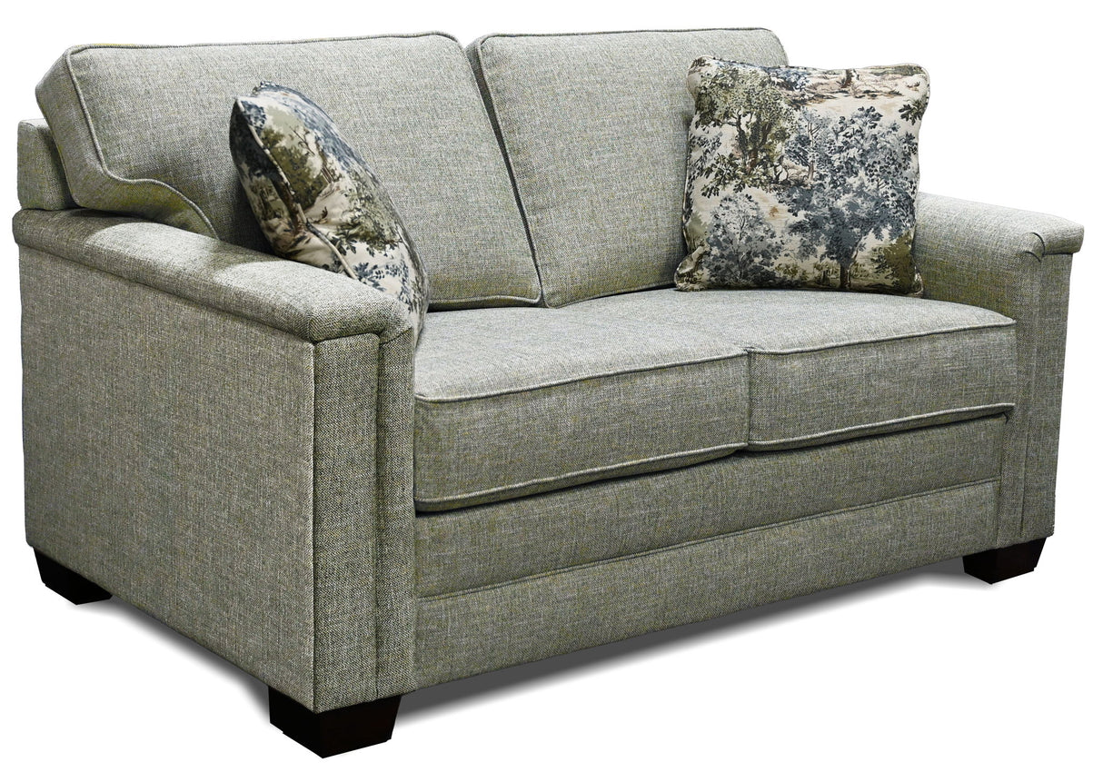 Lincoln - Loveseat With Nails