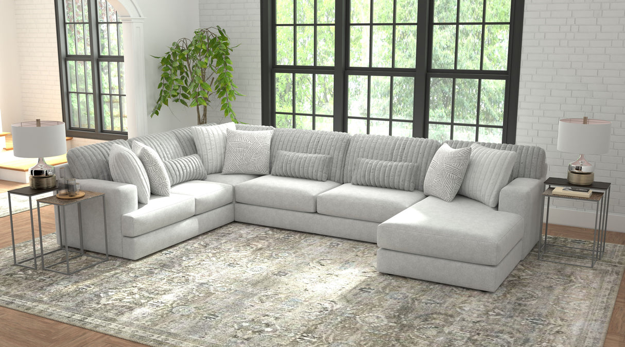 Logan - Sectional With Comfort Coil Seating And Included Accent Pillows