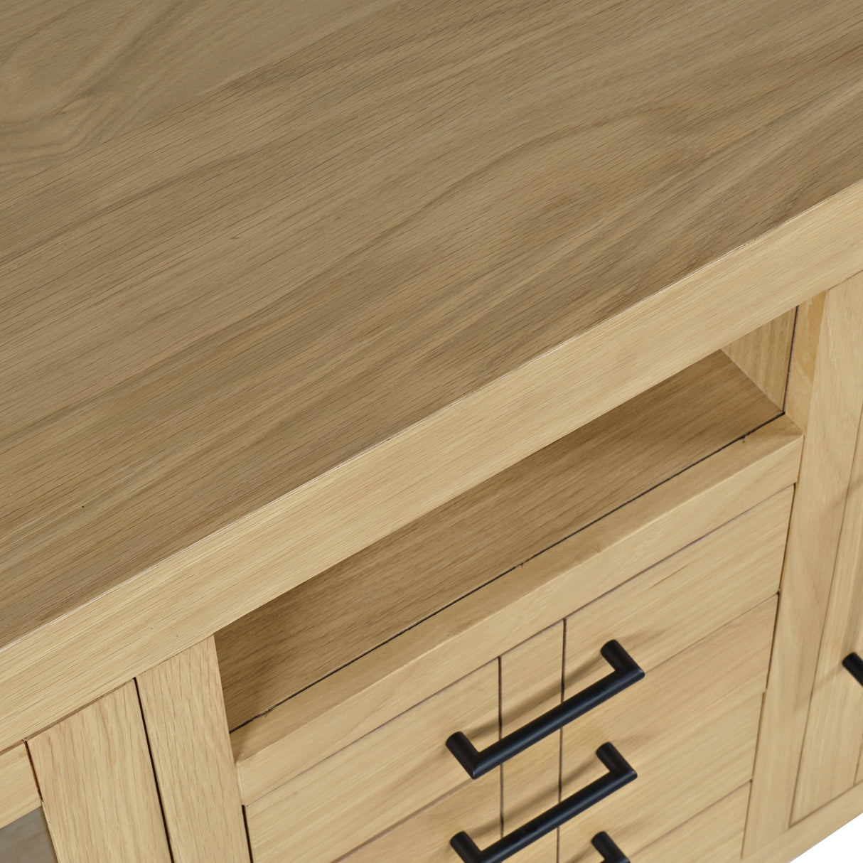 Auburn Hills Console