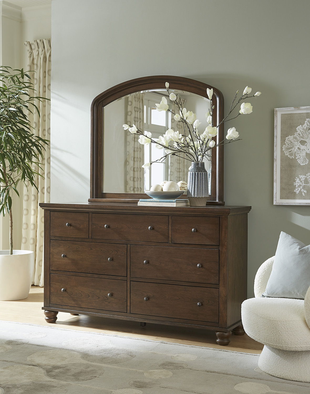 Double Dresser