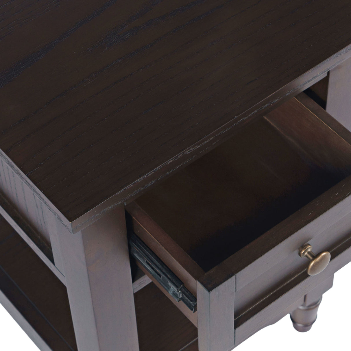 Brentwood - Table