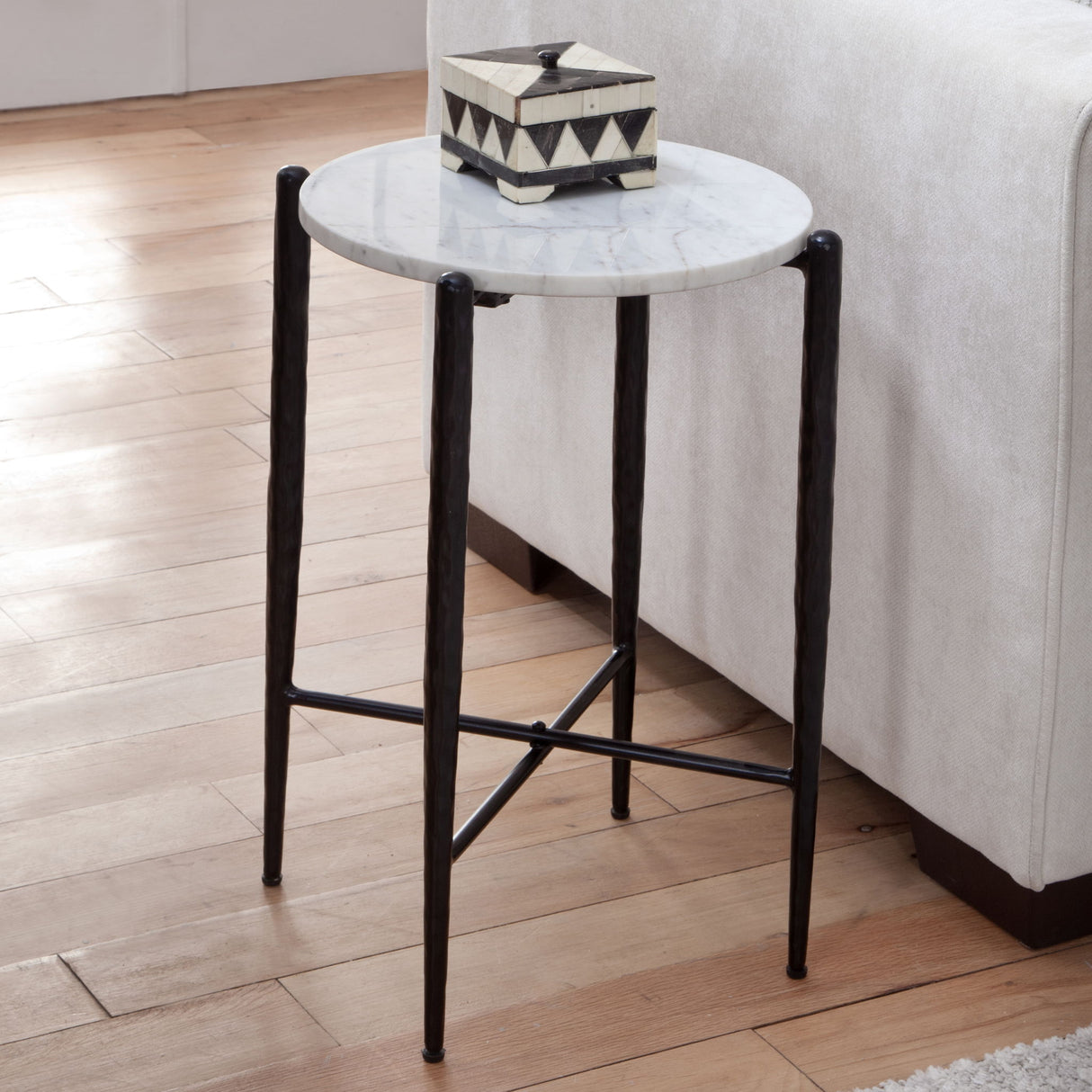 Loxie - Marble Top Round Table