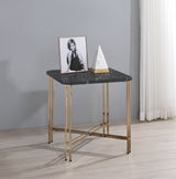Daxton - Table