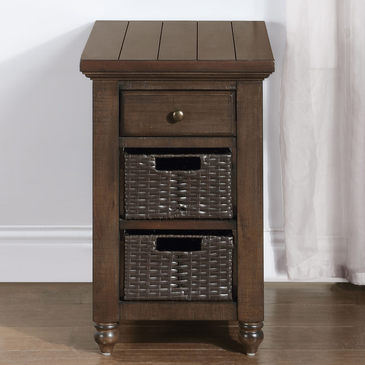 Oliver - Table