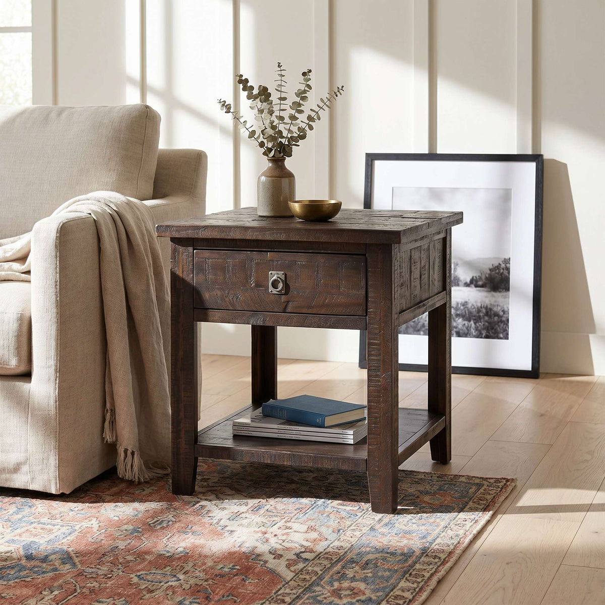 Kona Grove - Table