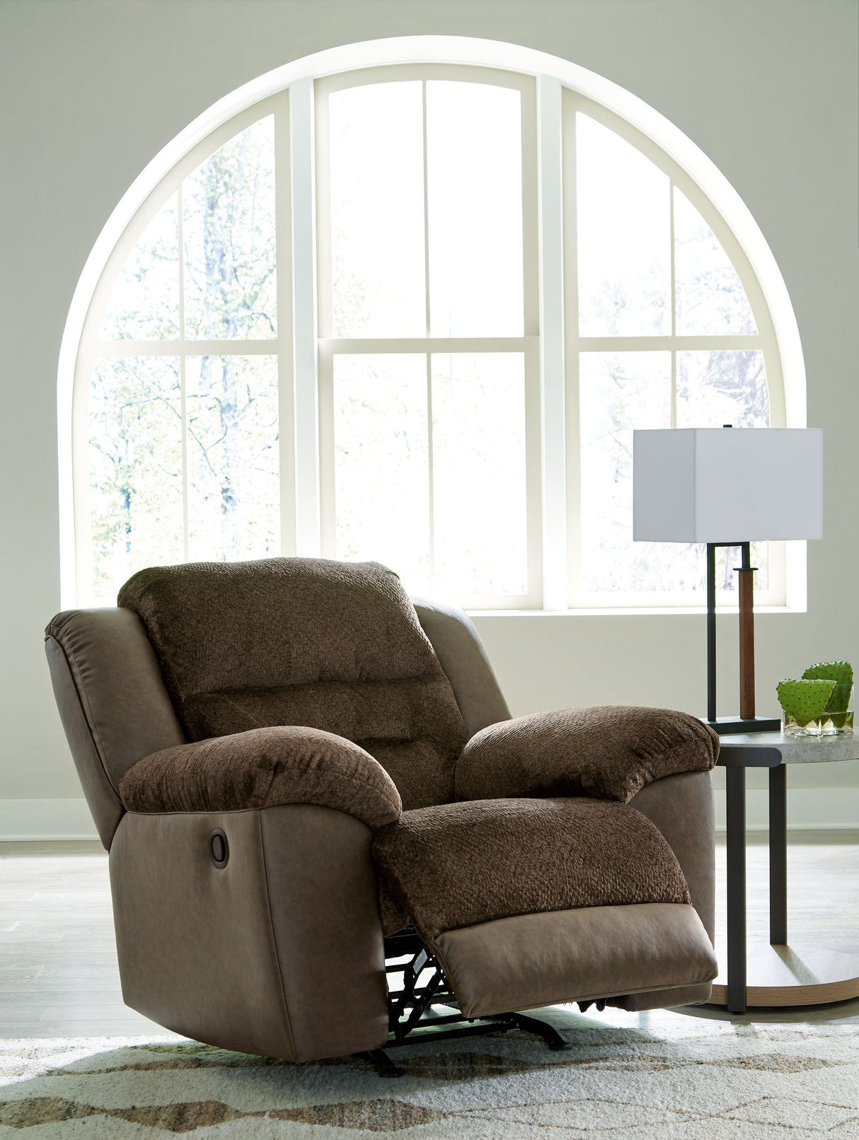 Dorman - Chocolate - Rocker Recliner