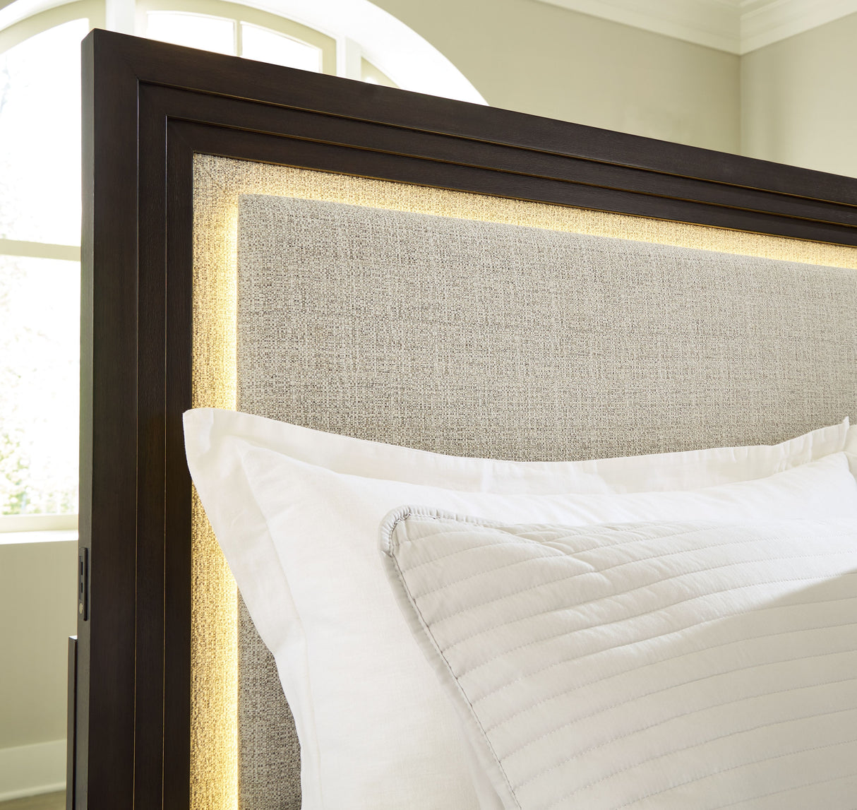 Neymorton - Upholstered Panel Bed