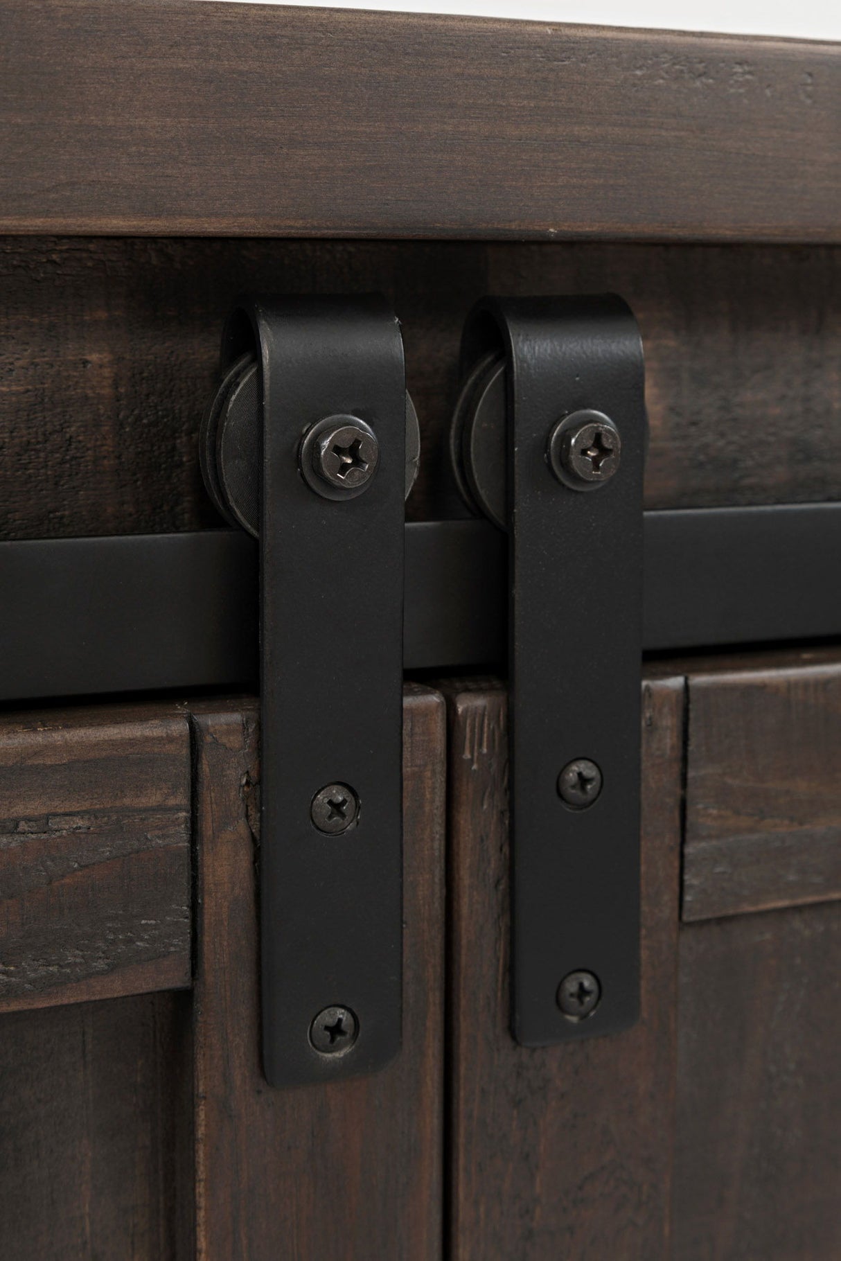 Madison County - Barn Door Server