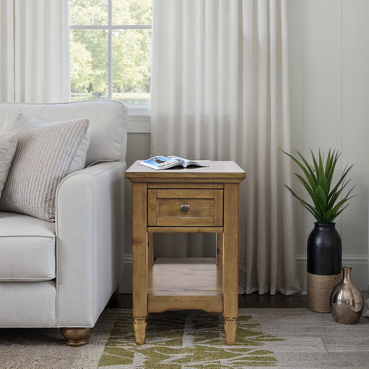 Brentwood Chairside Table