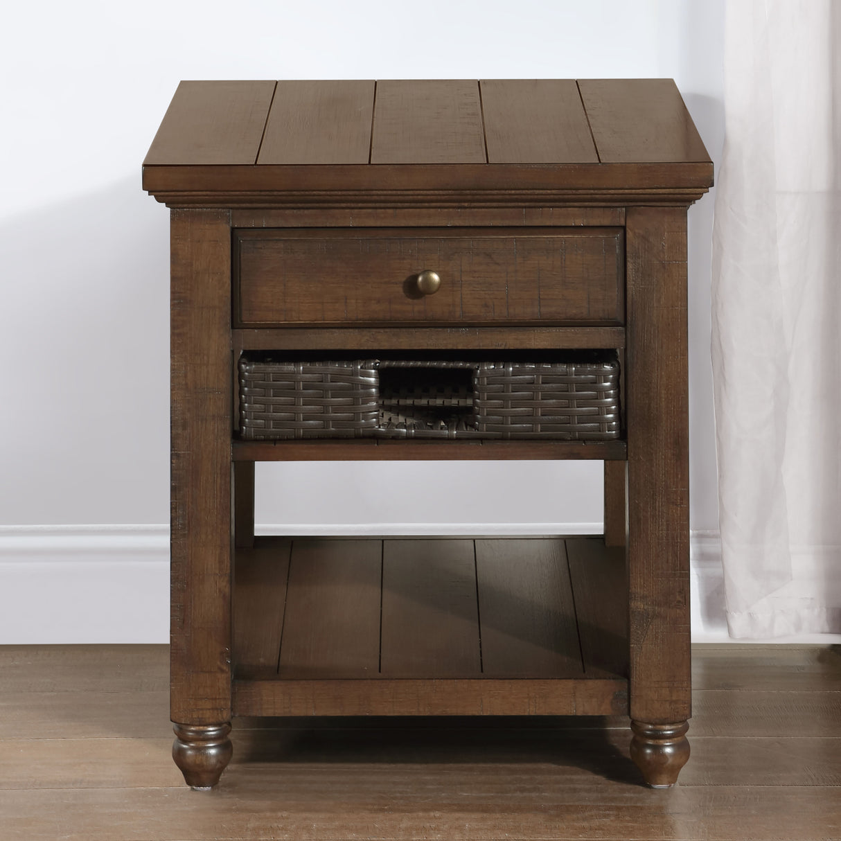 Oliver - Table